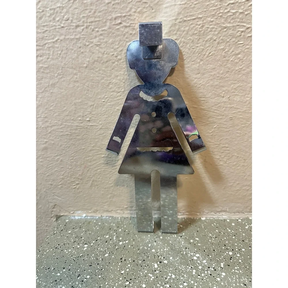 Metal Girl Over-the-Door Hook‎ – Silver Decorative Wall/Closet Hanger